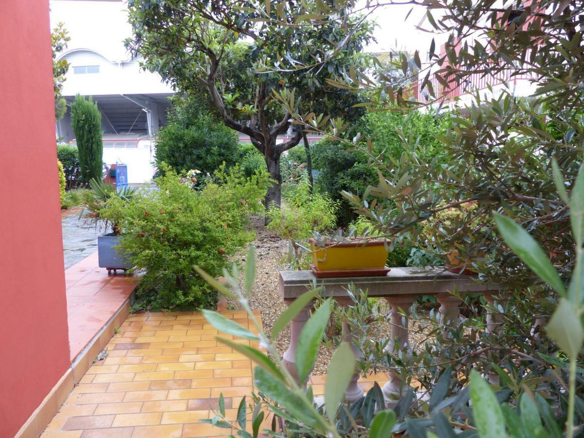 Stade Aime Giral Apartment *
